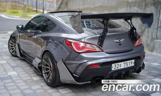 Hyundai Genesis 2014 thumb 2