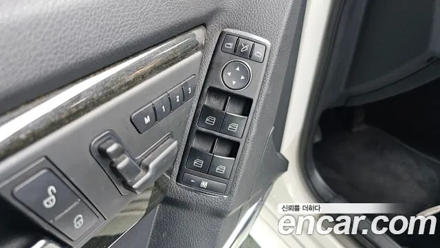Mercedes-Benz GLC-Класс 2013 thumb 4