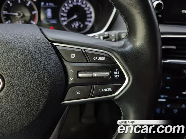 Hyundai Santa Fe 2018 thumb 4