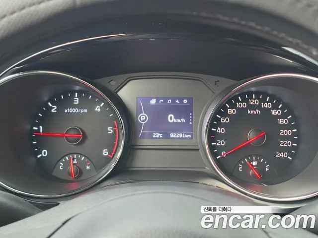 Kia Carnival 2018 thumb 10