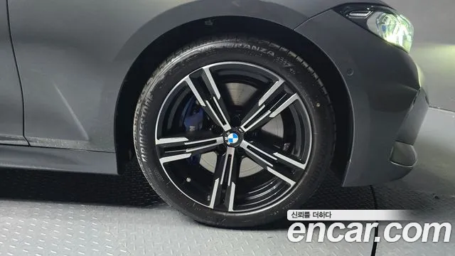 BMW 3 серии 2025 thumb 4