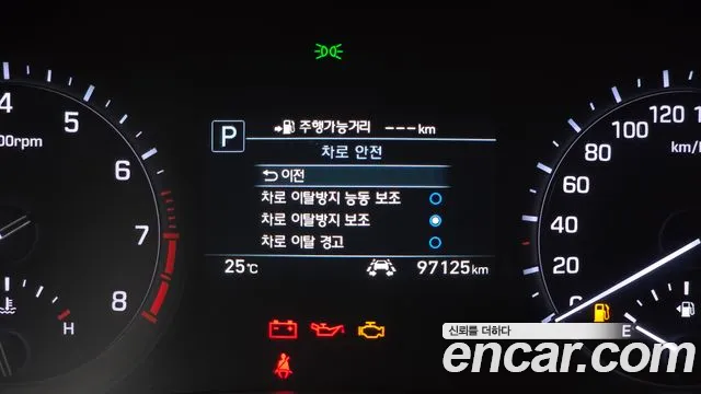 Genesis G80 2019 thumb 10