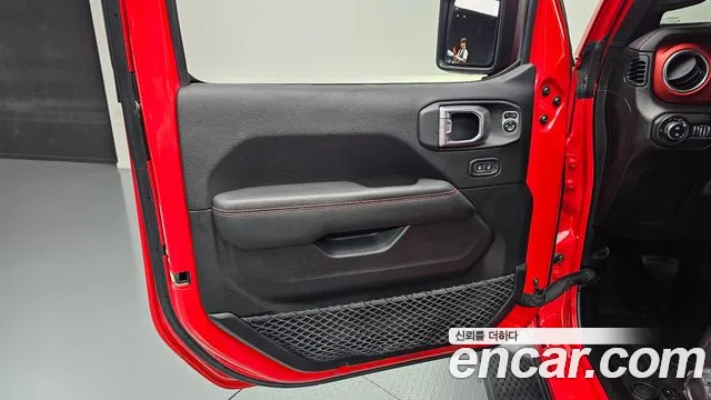 Jeep Wrangler 2019 thumb 12