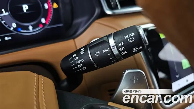 Land Rover Range Rover Velar 2018 thumb 9