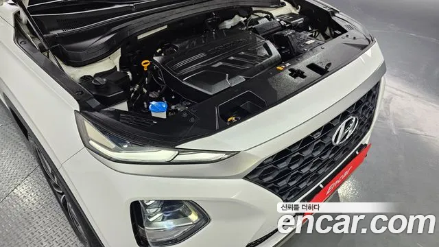 Hyundai Santa Fe 2018 thumb 4