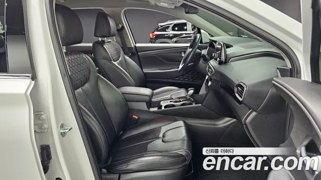 Hyundai Santa Fe 2018 thumb 8