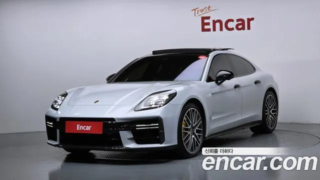 Porsche Panamera 2025 thumb 2