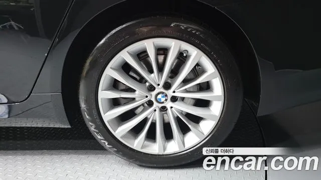 BMW 5 серии 2022 thumb 8