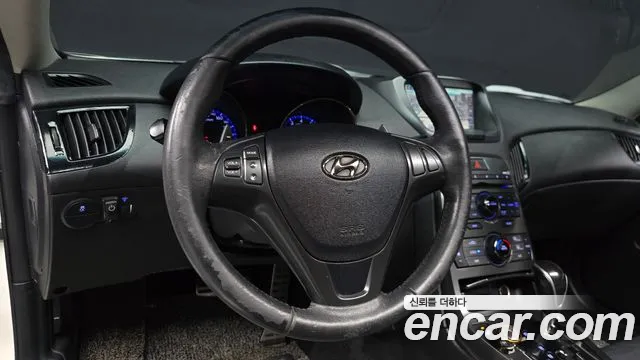 Hyundai Genesis 2011 thumb 4