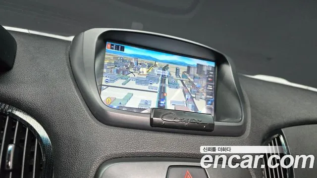 Hyundai Genesis 2011 thumb 6