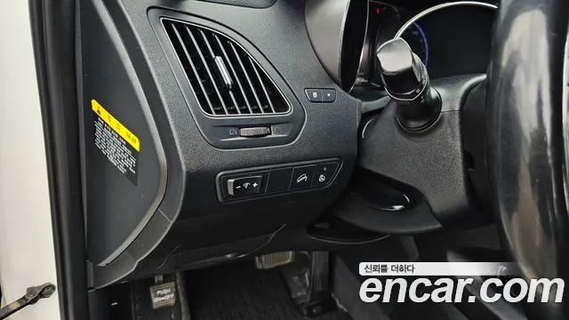 Hyundai Tucson 2013 thumb 12