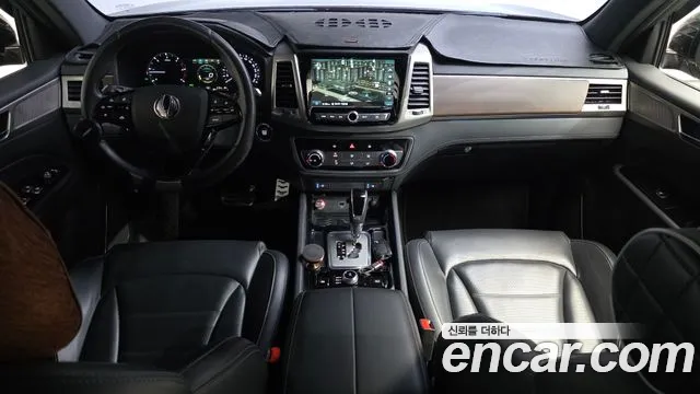 KGM Rexton 2018 thumb 12