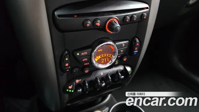 Mini Countryman 2016 thumb 5