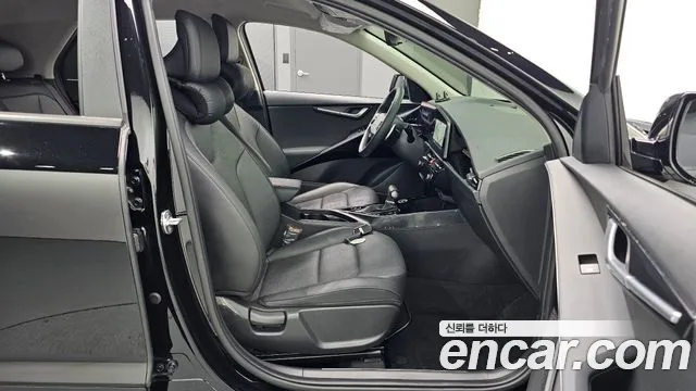 Kia Niro 2022 thumb 8