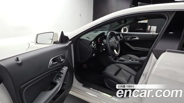 Mercedes-Benz A-Класс 2016 thumb 11