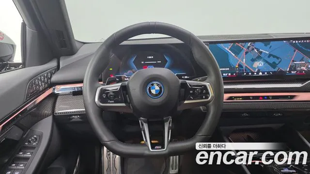 BMW i5 2023 thumb 5