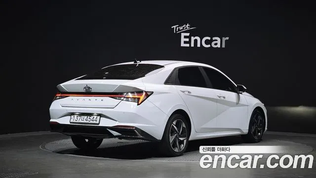 Hyundai Elantra 2020 thumb 2