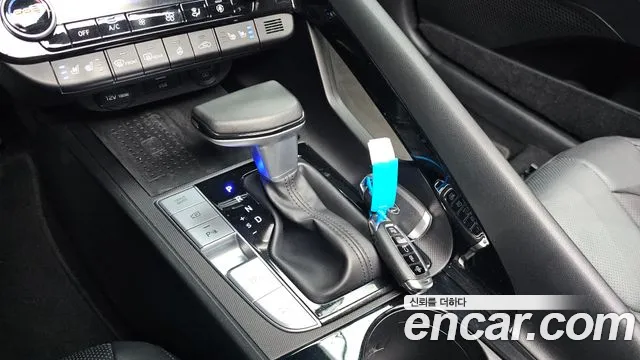 Hyundai Elantra 2020 thumb 8