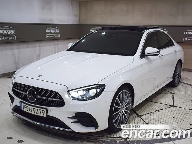 Mercedes-Benz E-Class 2022 thumb 6