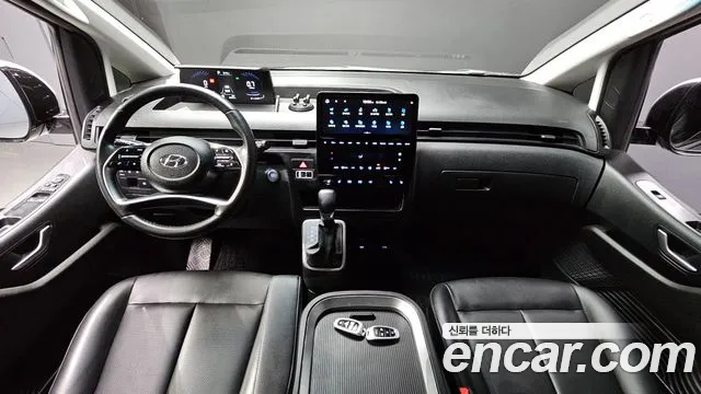 Hyundai Staria 2022 thumb 6