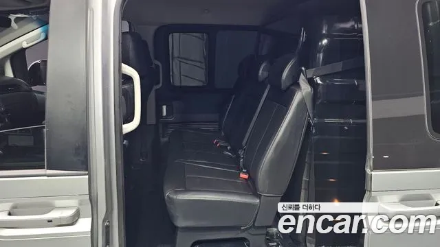 Hyundai Staria 2022 thumb 11
