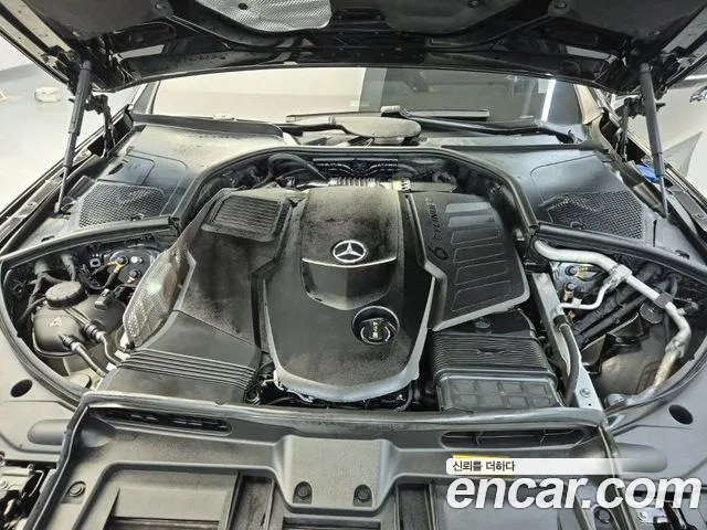 Mercedes-Benz S-Class 2021 thumb 12