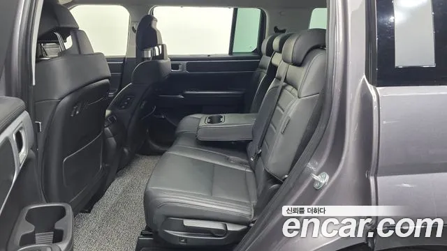 Hyundai Santa Fe 2023 thumb 8