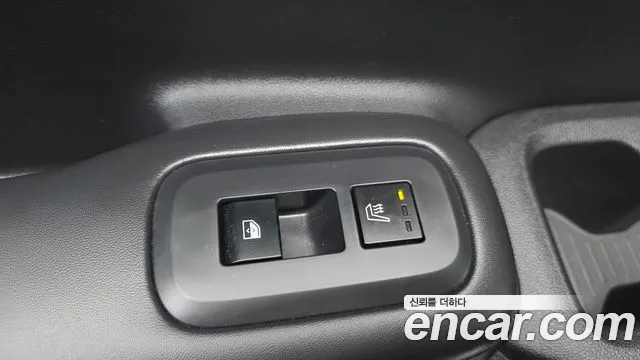 Hyundai Santa Fe 2023 thumb 9