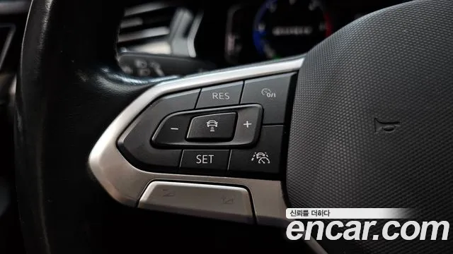 Volkswagen Passat GT 2022 thumb 9
