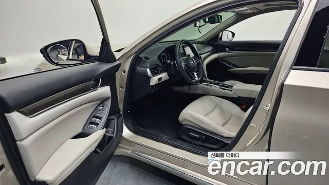 Honda Accord 2018 thumb 12