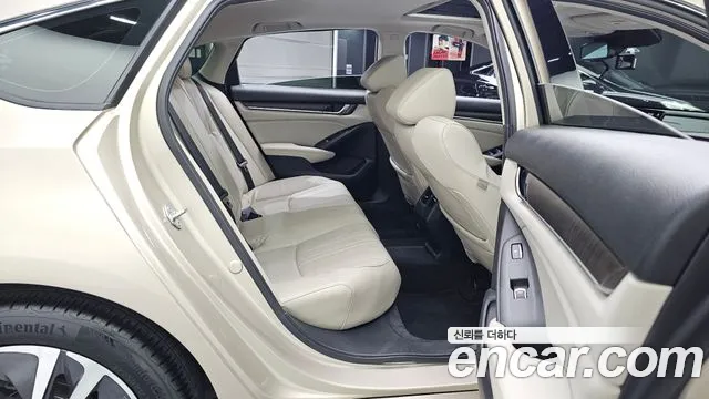Honda Accord 2018 thumb 11
