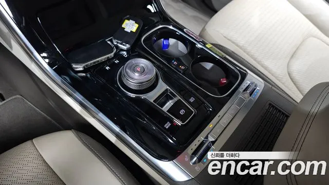 Kia Carnival 2022 thumb 2