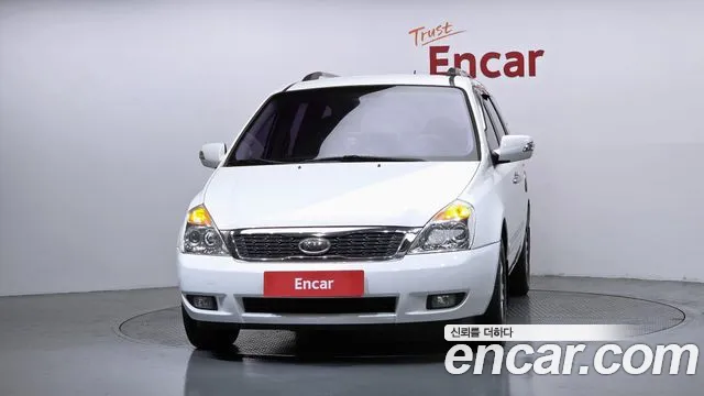 Kia Canival 2012 thumb 12