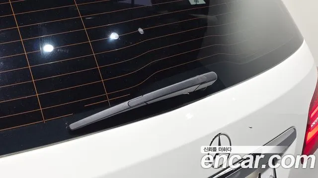 Mercedes-Benz B-Class 2018 thumb 11