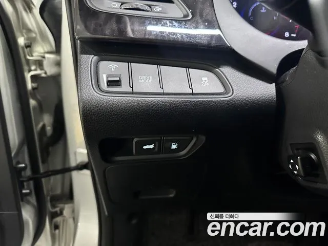 Hyundai Grandeur 2014 thumb 4