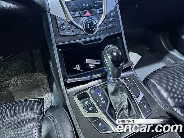 Hyundai Grandeur 2014 thumb 5