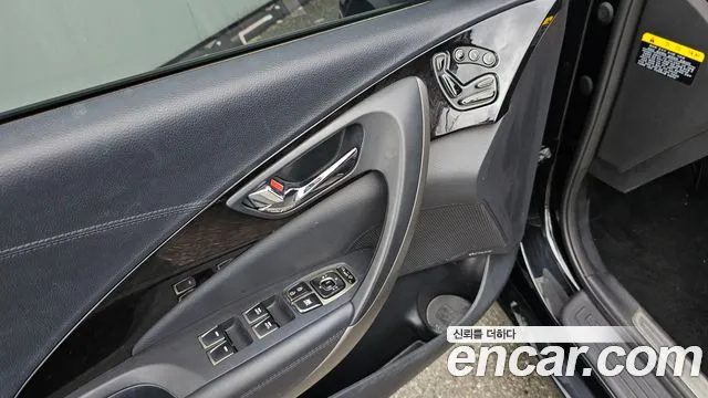 Hyundai Grandeur 2014 thumb 8