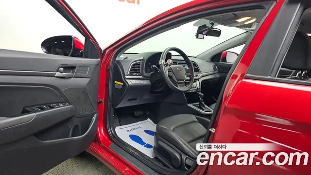 Hyundai Avante 2017 thumb 3