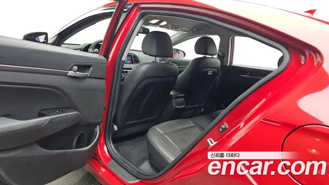 Hyundai Avante 2017 thumb 6
