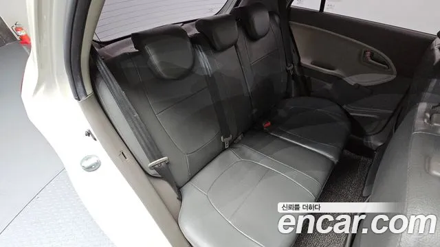 Kia Morning 2015 thumb 8