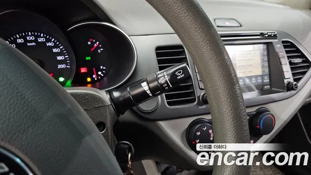Kia Morning 2015 thumb 10