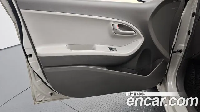 Kia Morning 2015 thumb 6