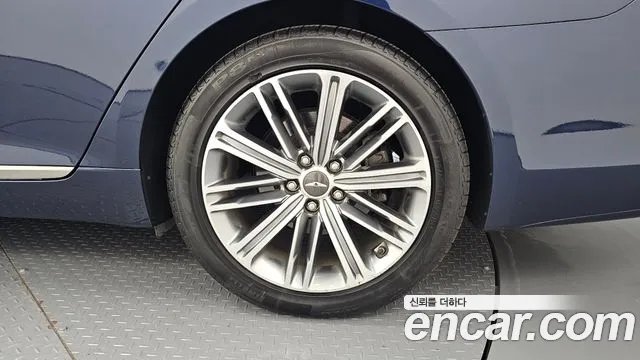 Genesis G80 2019 thumb 4