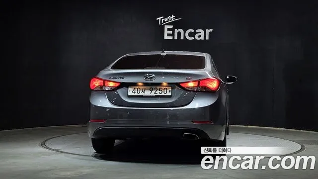 Hyundai Elantra 2015 thumb 9
