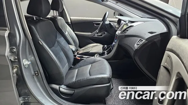 Hyundai Elantra 2015 thumb 7