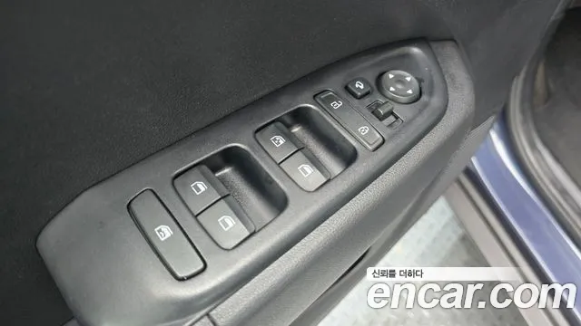 Hyundai Venue 2021 thumb 3