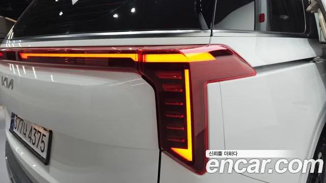 Kia Carnival 2024 thumb 6
