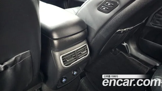 Hyundai Santa Fe 2022 thumb 6