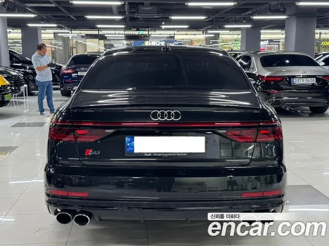 Audi S8 2021 thumb 8