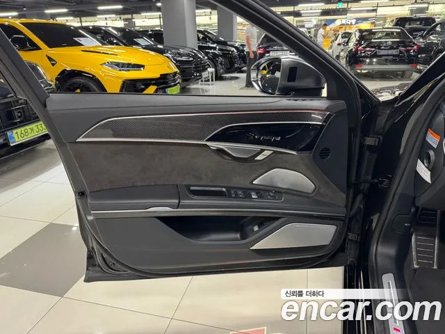 Audi S8 2021 thumb 9